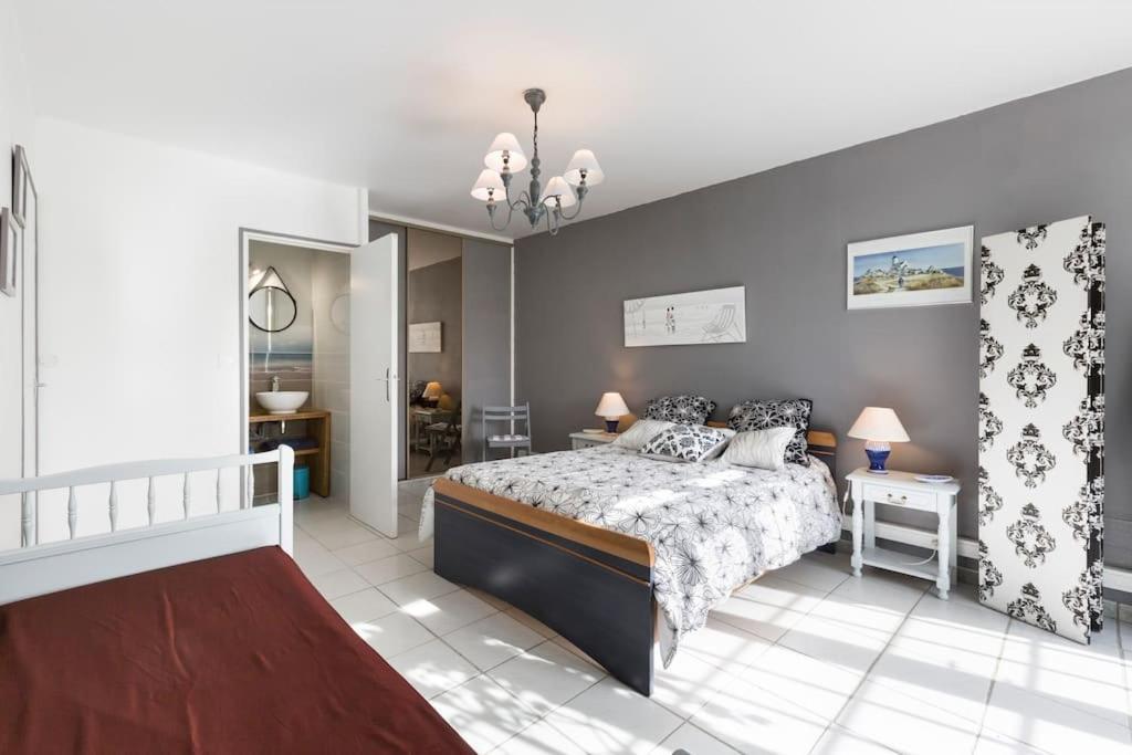 Chambres D'Hotes - Les Palmiers Corseul Ngoại thất bức ảnh